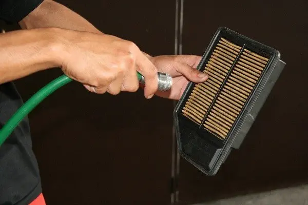 cách tháo lọc gió điều hòa