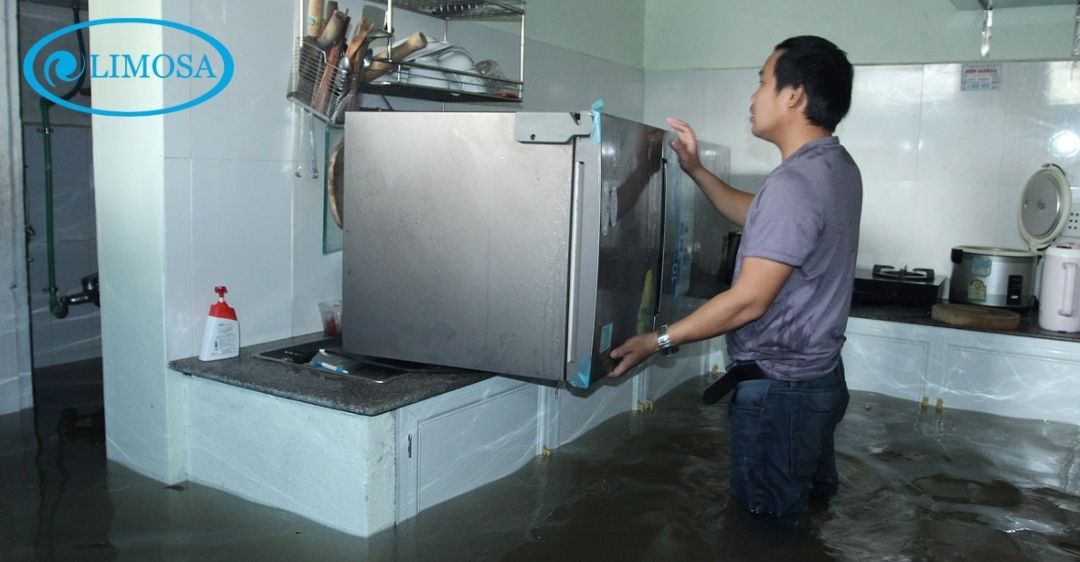 cách xử lý tủ lạnh bị ngập nước