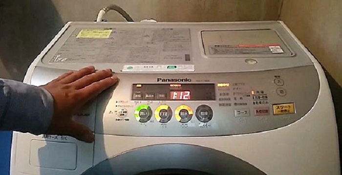 máy giặt panasonic inverter báo lỗi u12