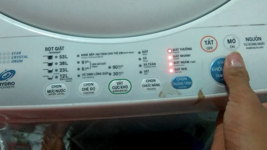 máy giặt toshiba loi e7 3