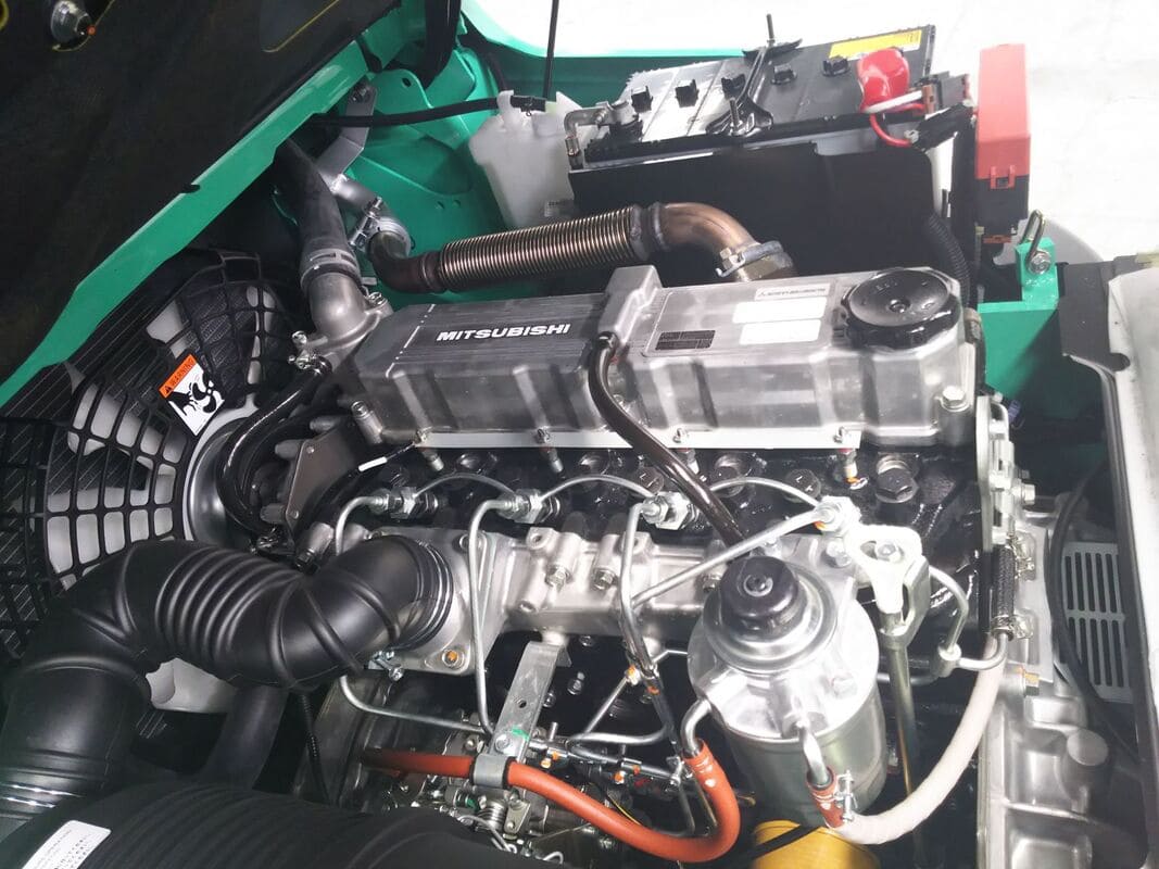 sửa chữa xe nâng động cơ