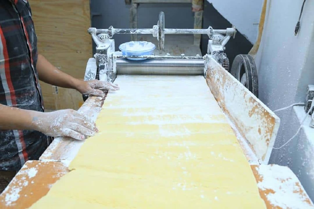 sửa máy làm hoành thánh