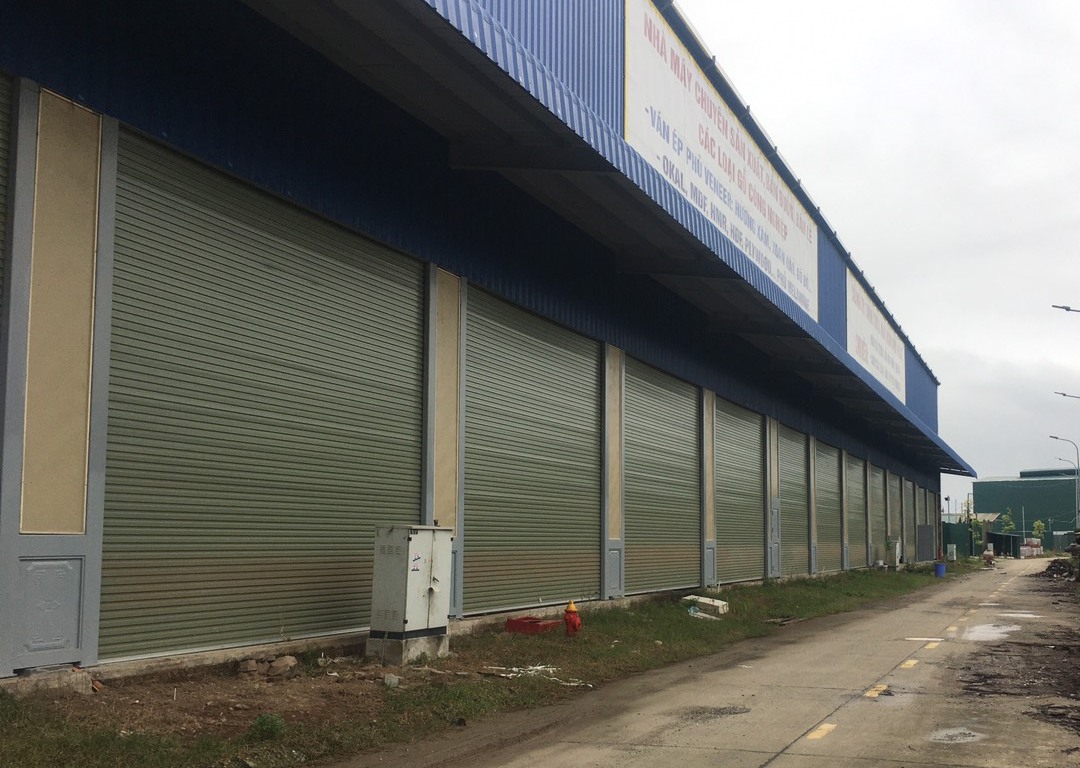 cửa cuốn không mở được