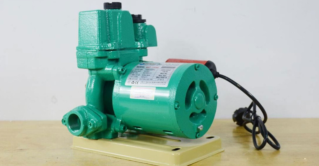 sửa chữa máy bơm bị ngập nước