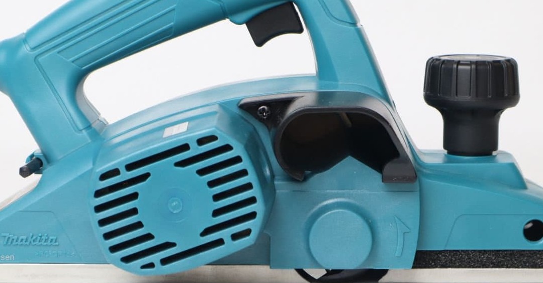 Máy bào gỗ bị quá nóng do phần rotor chạm vào stator