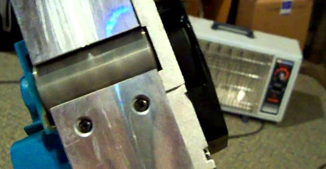 Máy Bào Gỗ Lúc Chạy Lúc Không Chạy Do Phích Cắm Bị Lỏng