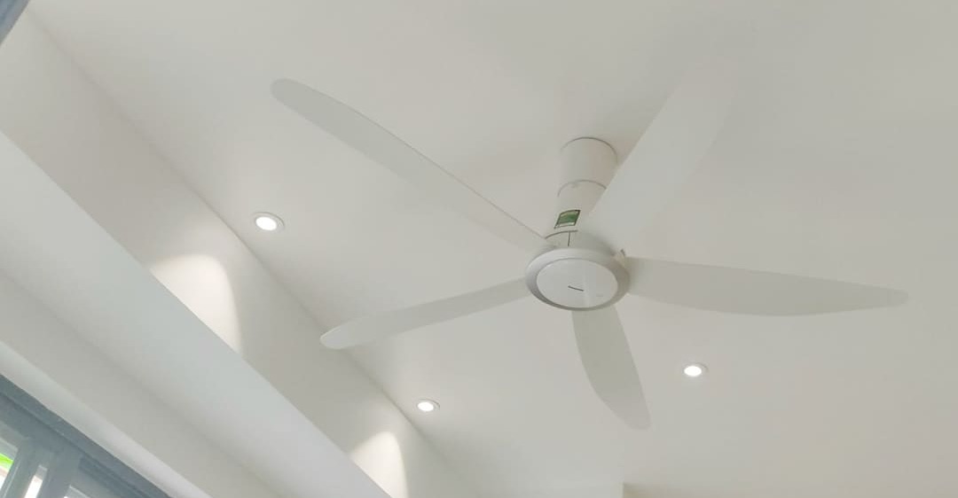 Nguyên Nhân Quạt Trần Bị Lắc2.2