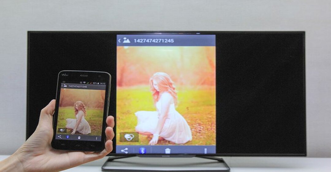 Cách phản chiếu hình ảnh từ điện thoại lên Smart tivi Philips