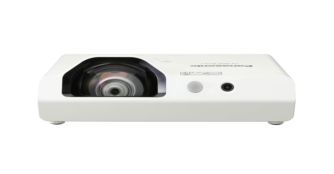 So sánh máy chiếu Epson và Panasonic về các đặc điểm