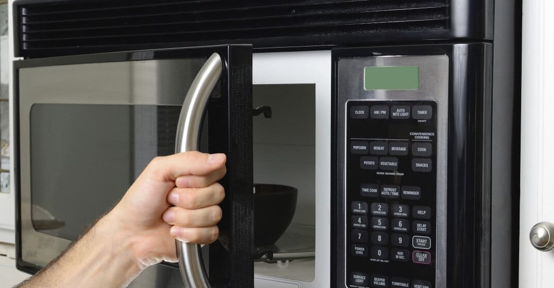 lò vi sóng không đĩa xoay có tốt không