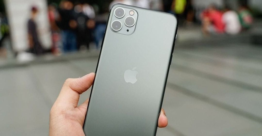 Nên mua điện thoại iPhone 13 hay mua iPhonw 11 Pro Max