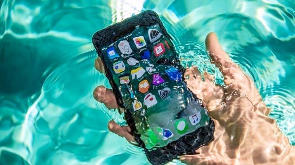 Iphone 12 có chống nước