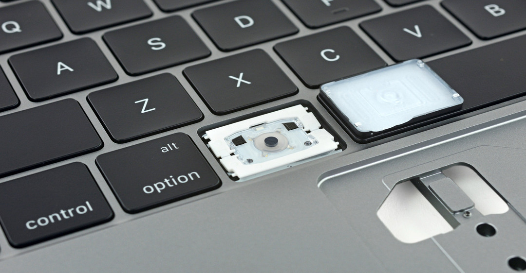lỗi bàn phím MacBook bị kẹt