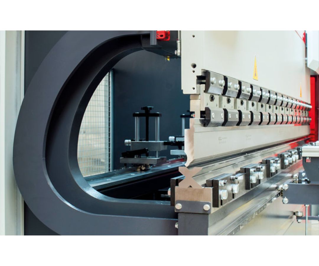 sửa máy chấn tôn quận 11