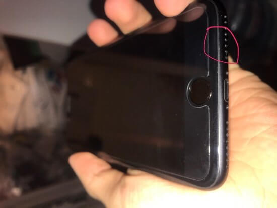 Điện thoại Iphone 11 bị hở viền màn hình