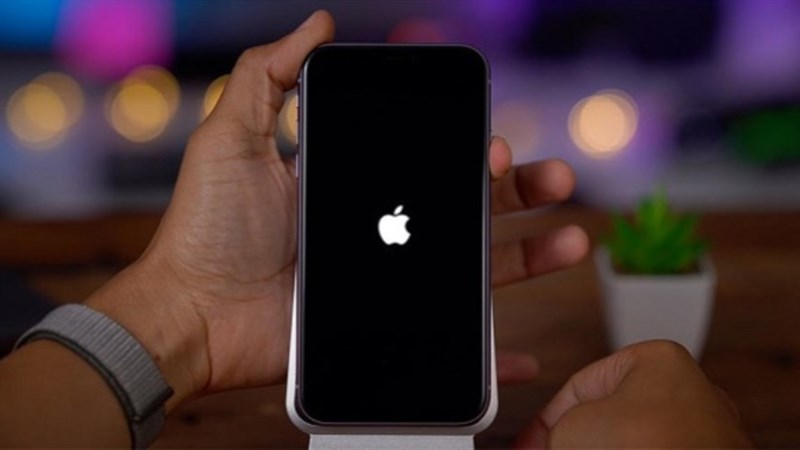Iphone 11 bị micro không nói được
