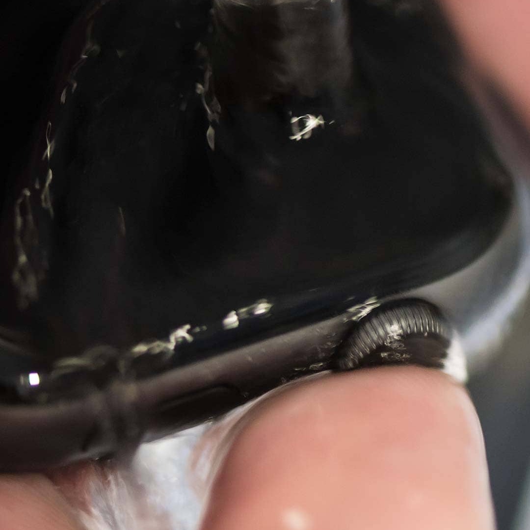 Nguyên nhân khiến nút Digital Crow trên Apple bị kẹt