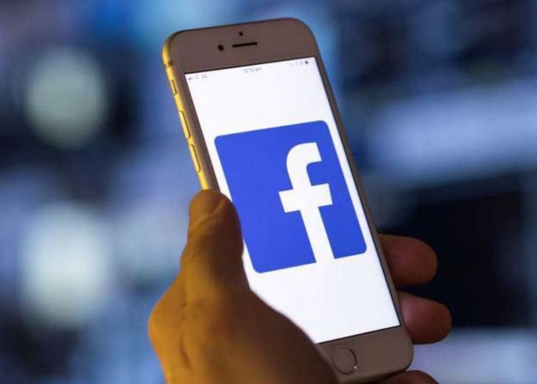 Cách lấy lại danh sách bạn bè trên Facebook
