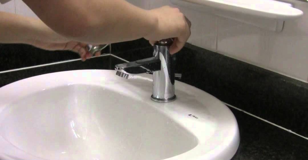 Cách sửa vòi nước bồn rửa mặt bị chảy 