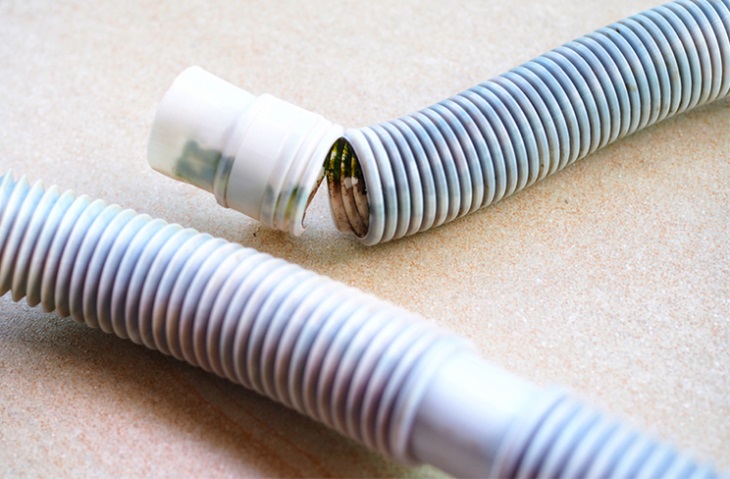 Ống thoát nước máy lạnh bị vỡ