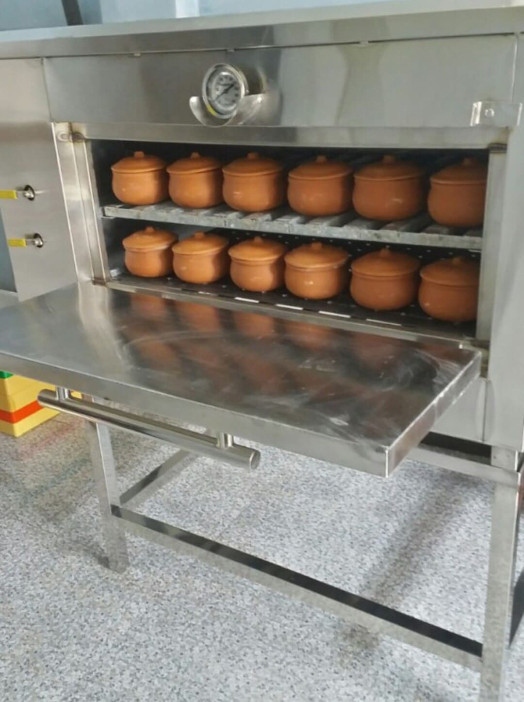 thợ sửa lò nấu cơm niêu