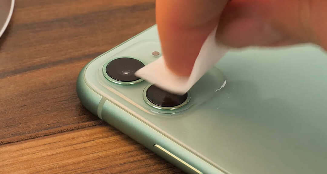 lỗi camera iPhone 13 bị mờ