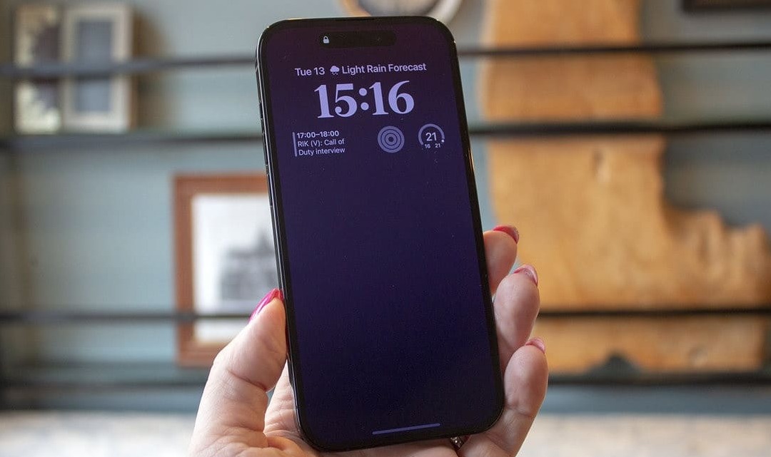 nguyên nhân khiến màn hình iphone 13 pro max bị tối