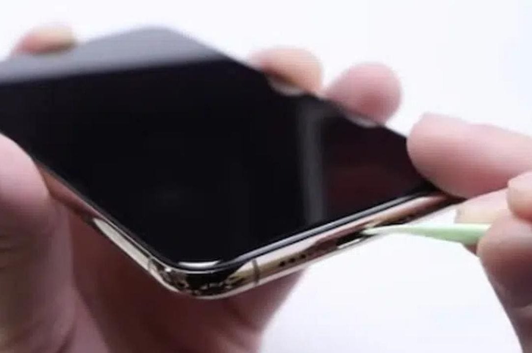 Nguyên nhân loa iPhone 13 bị nhỏ