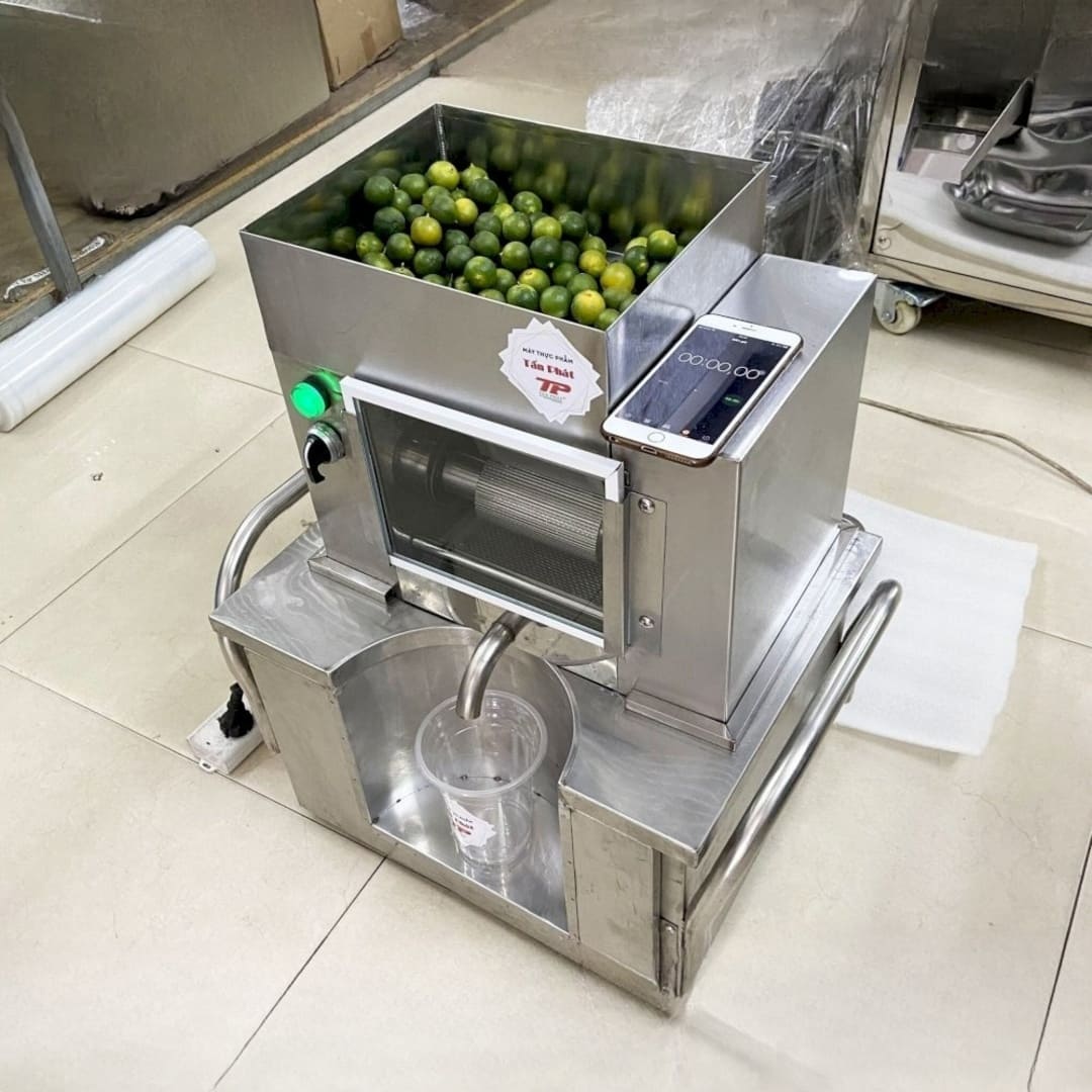 thợ sửa máy ép chanh tắc