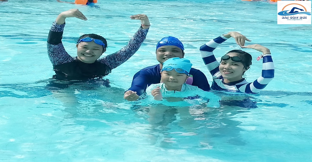 Trung tâm dạy bơi Sài Gòn 