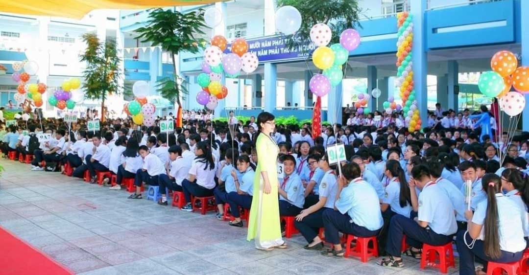 Trường THCS Huỳnh Tấn Phát
