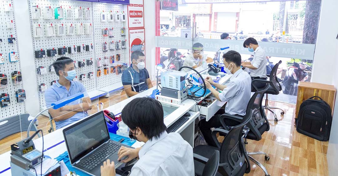 Cửa hàng điện thoại di động Quang