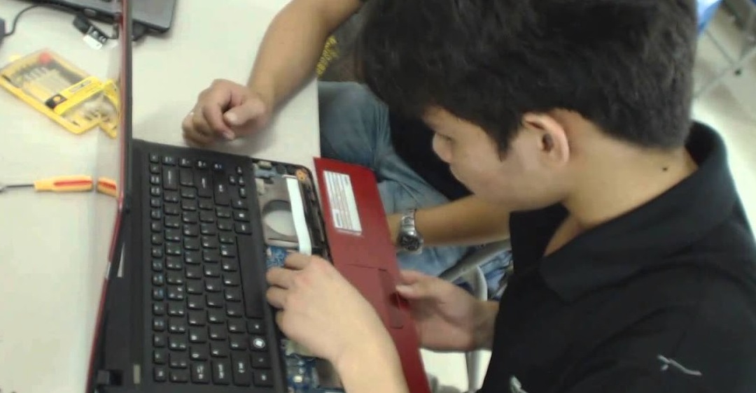 Sửa laptop Hóc Môn