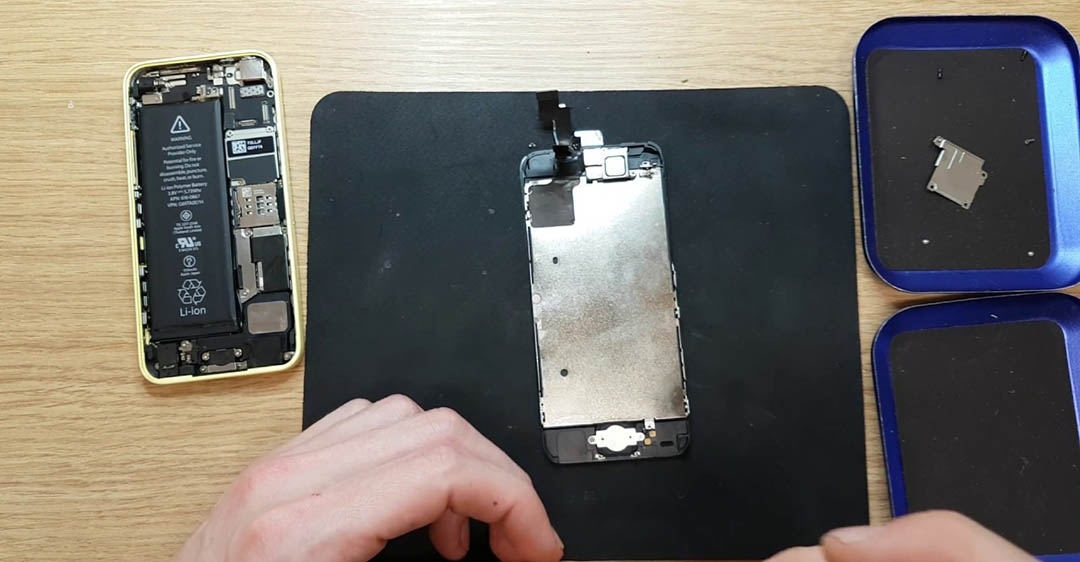 Cửa hàng sửa chữa điện thoại Đức Thịnh