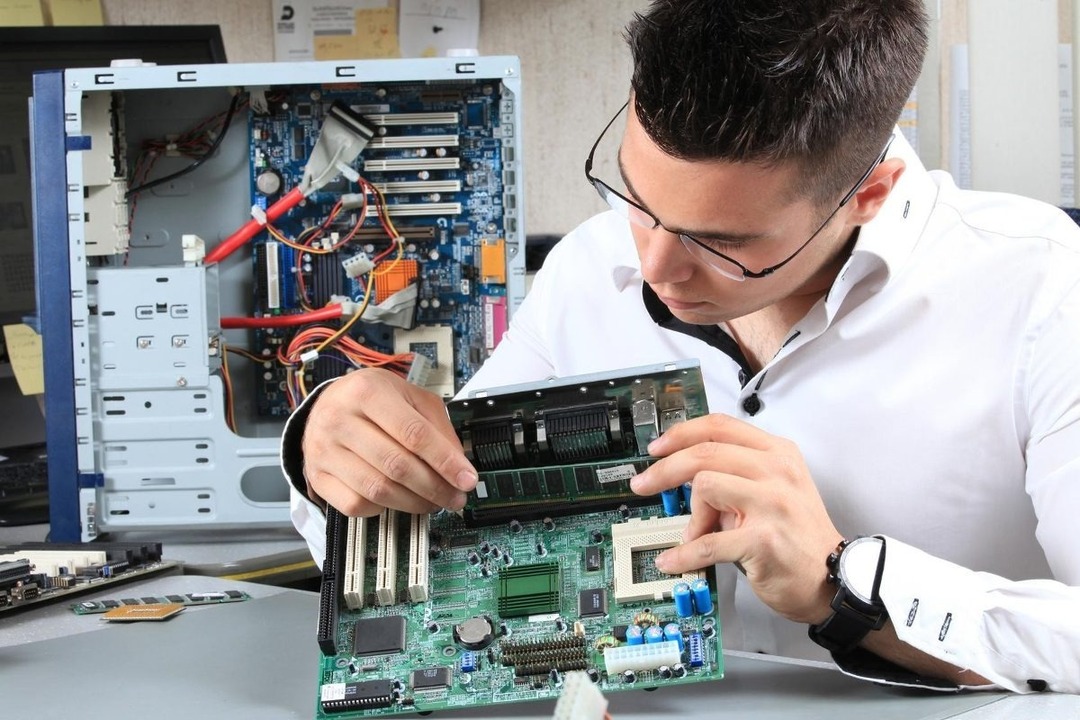Sửa chữa thiết bị tin học