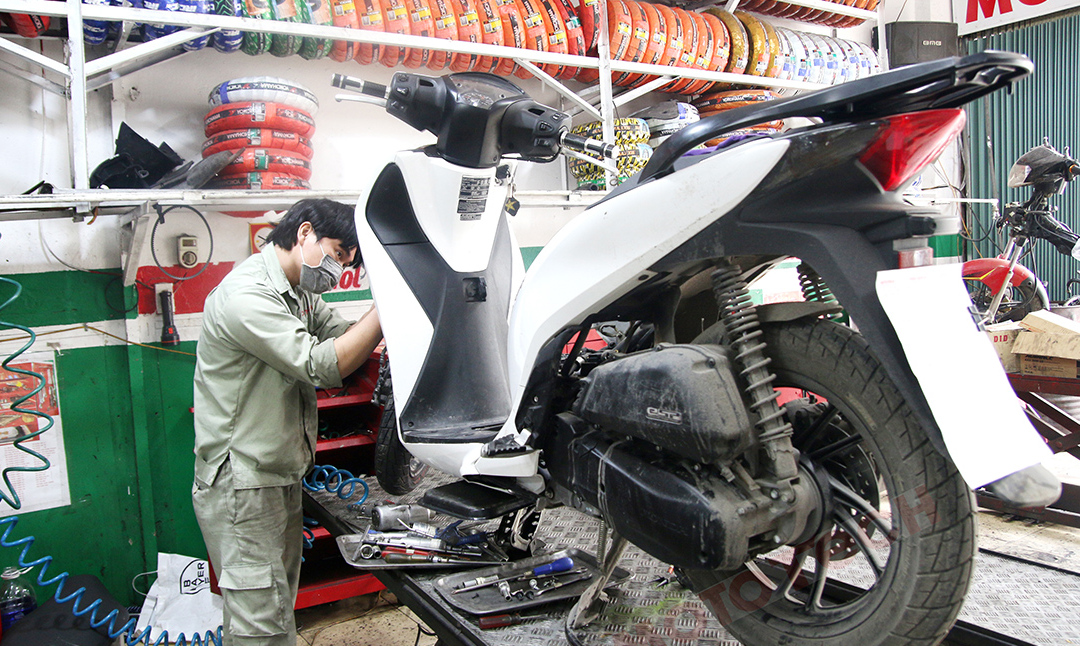 Tiệm sửa xe máy Nguyễn Nam