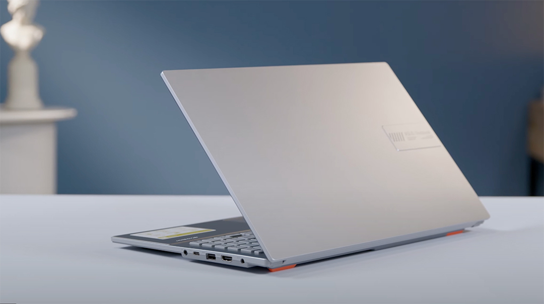 Đánh giá Laptop Asus Vivobook Go 15 E1504FA R5 7520U