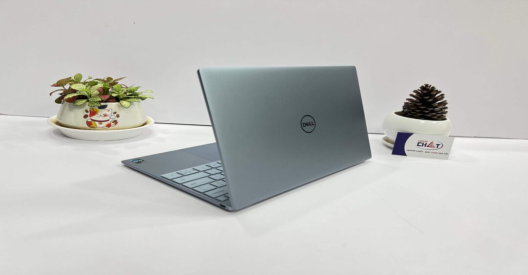 Màn hình Dell XPS 13 và Dell XPS 15