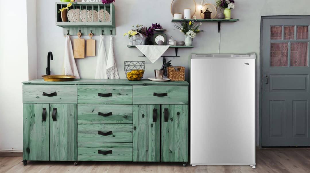 Review Tủ lạnh Beko 90 lít RS9052S