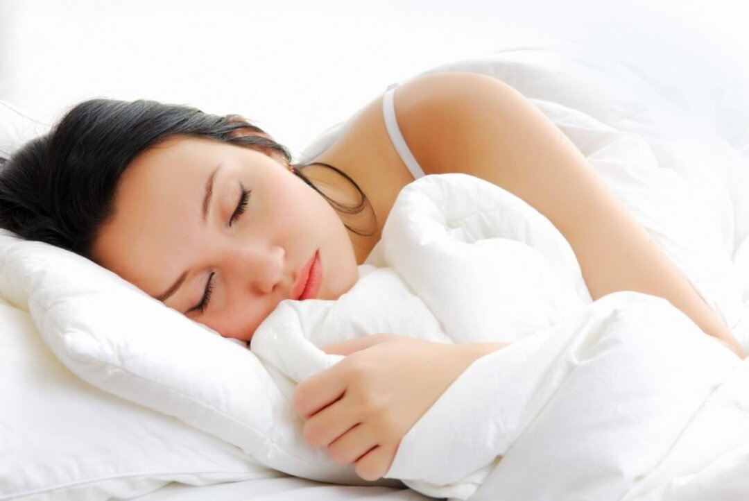 Ngủ đủ giấc và ngủ đúng giờ có lợi ích gì