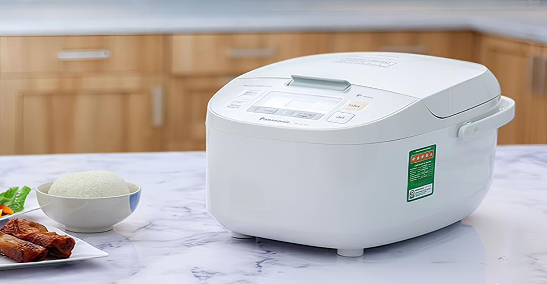 So sánh nồi cơm điện AVA và Pensonic