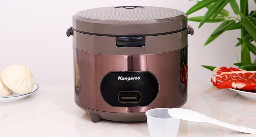 So sánh nồi cơm điện Bluestone và Kangaroo