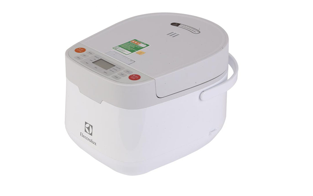 So sánh nồi cơm điện Electrolux và Loyal về thiết kế