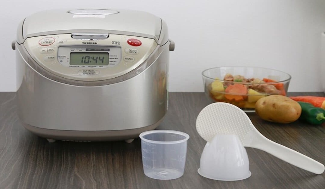 So sánh nồi cơm điện Hommy và Zojirushi qua hiệu suất và tiện ích