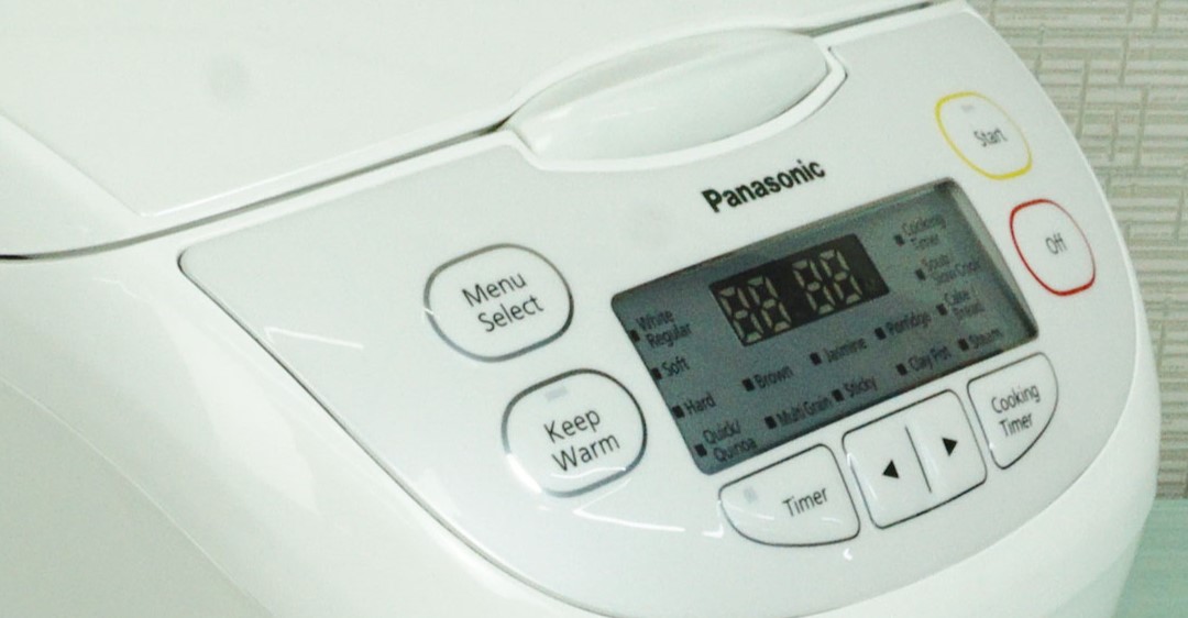 So sánh nồi cơm điện Panasonic và Sanaky