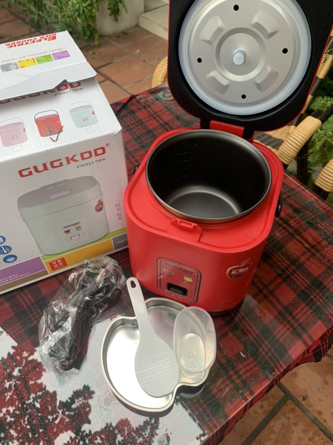 nồi cơm điện Cuckoo và Europace