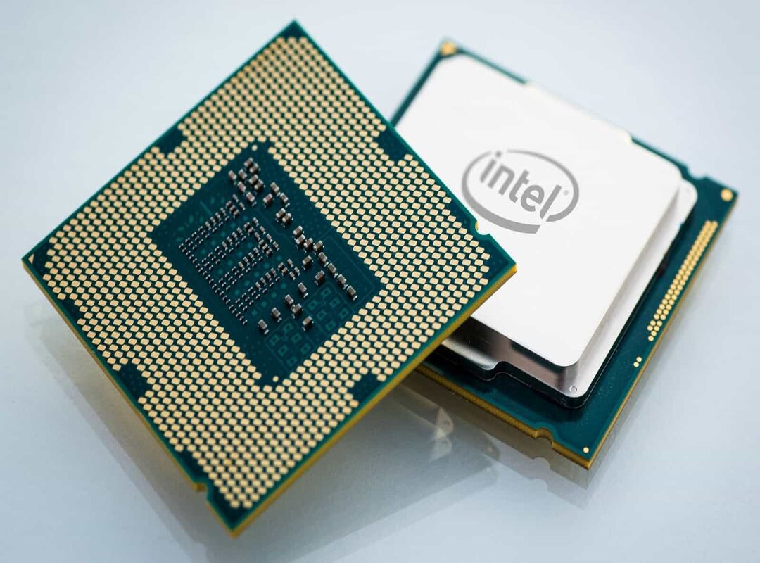 So sánh Intel Core i3 1315U vs i9 13900HX: Tiêu thụ năng lượng