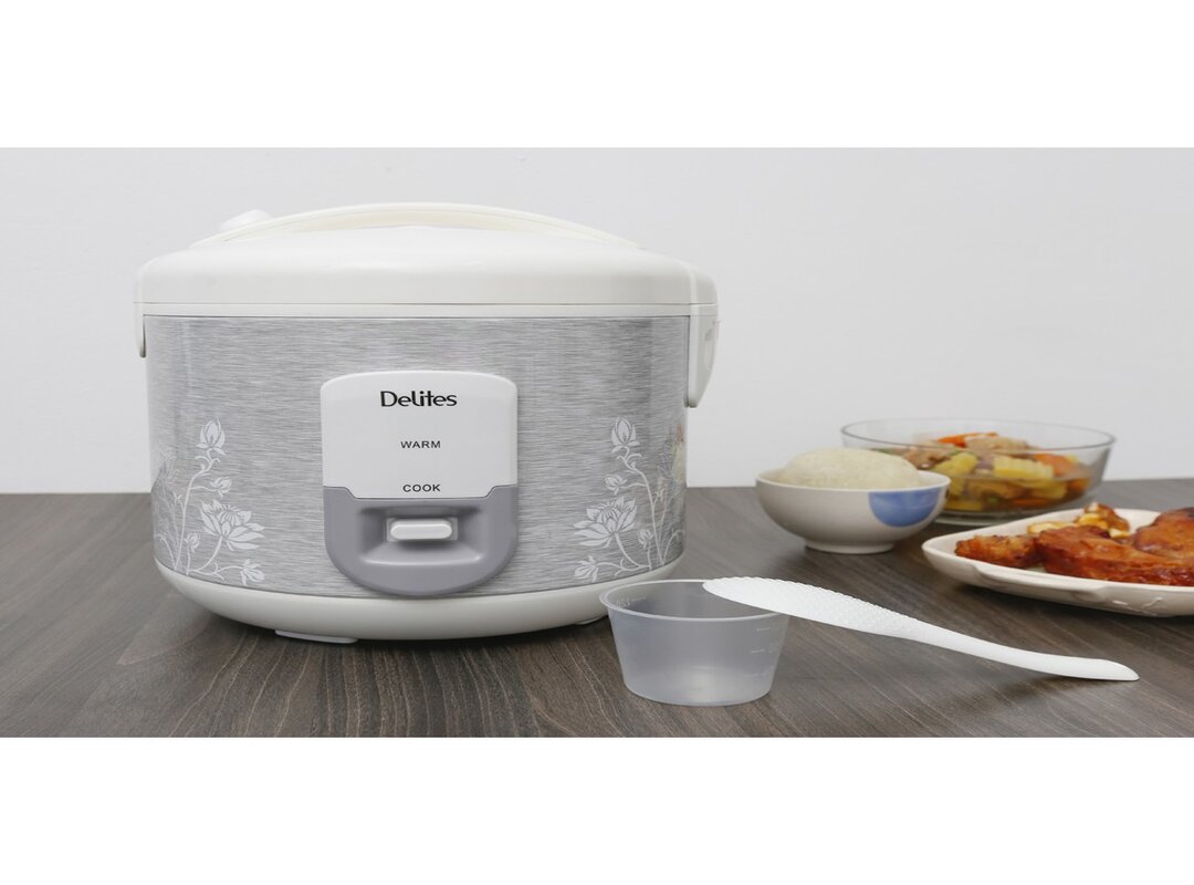 So sánh nồi cơm điện Delites và Loyal: Thiết kế