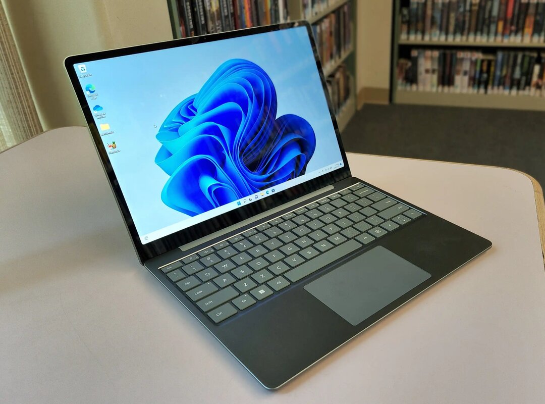 So sánh surface laptop go 2 vs surface laptop 4: Thiết kế và kích thước