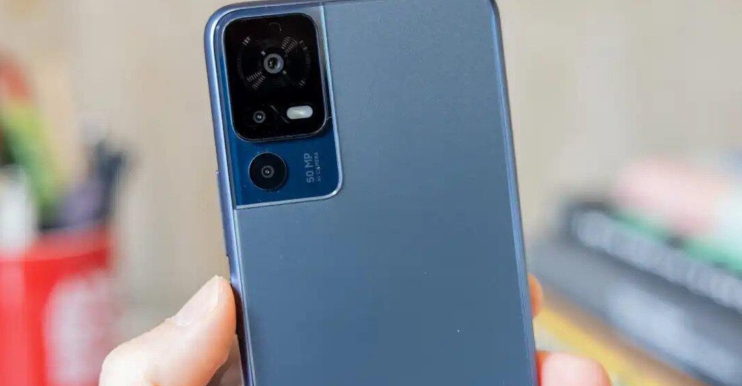 Giới thiệu về điện thoại TCL 40SE